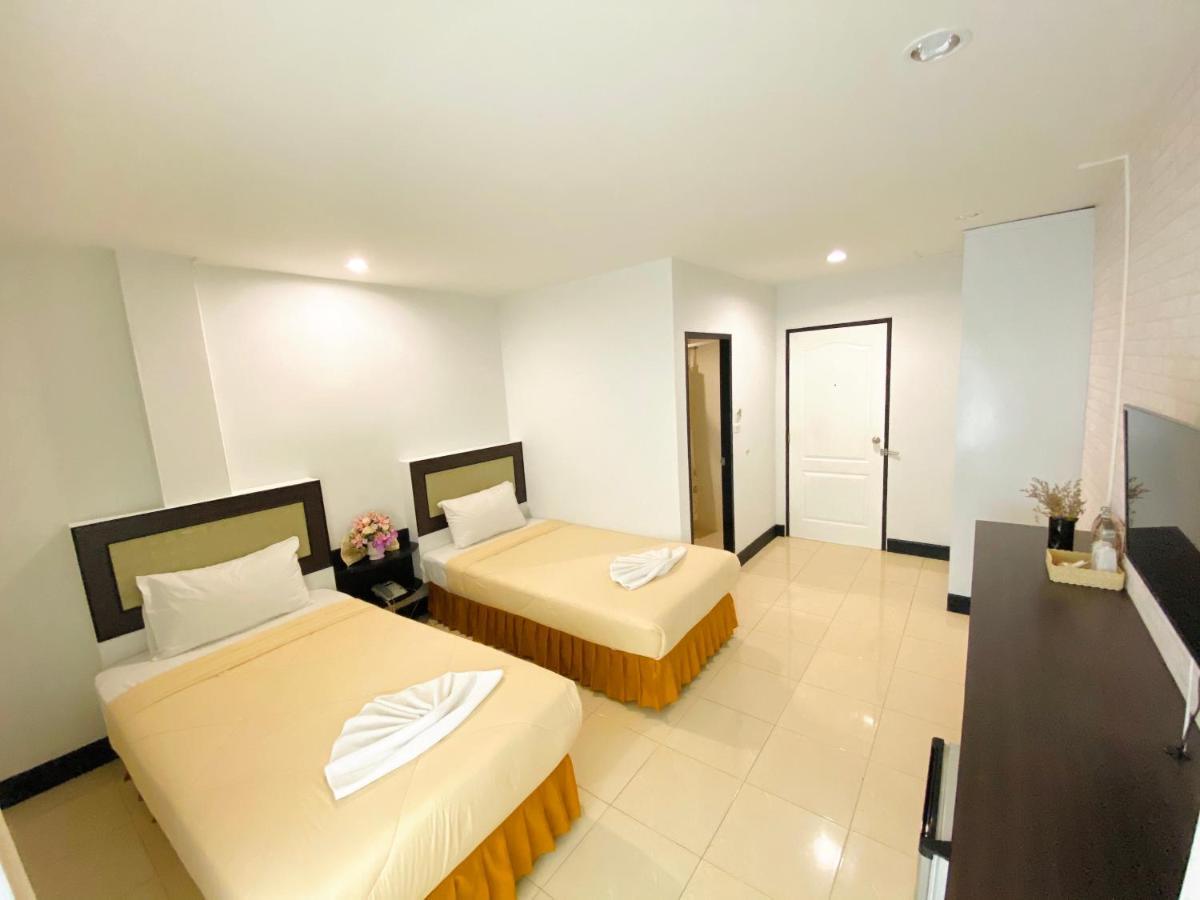 Polkadot Hostel Phitszanulok Kültér fotó