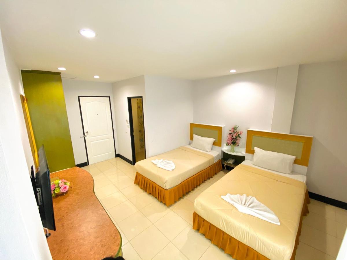 Polkadot Hostel Phitszanulok Kültér fotó