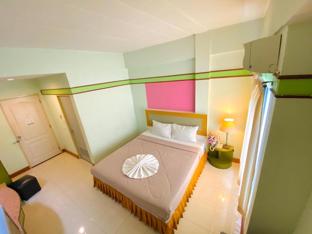 Polkadot Hostel Phitszanulok Kültér fotó