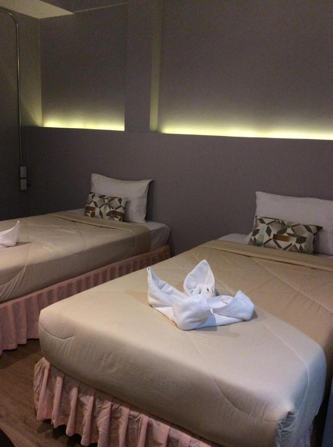 Polkadot Hostel Phitszanulok Kültér fotó